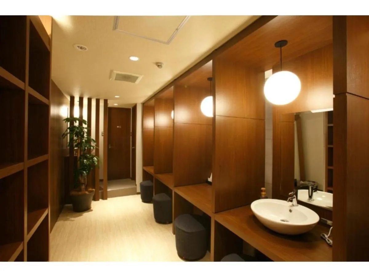 Hotel Relief Namba Daikokuchou - Vacation Stay 33935V Osaka